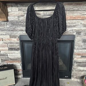 ARULA Black Maxi Dress